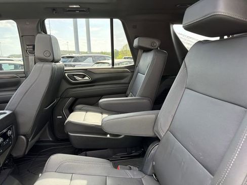 Used 2023 Chevrolet Tahoe Z71 w/ Luxury Package image 12