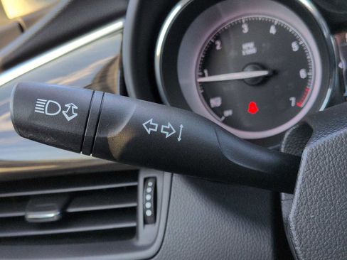 Used 2019 Buick Envision Essence w/ LPO, Interior Luxury Package image 28