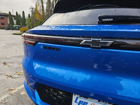 New 2026 Chevrolet Equinox EV RS image 24