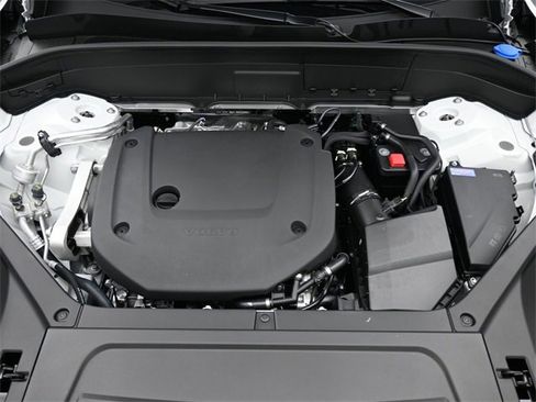 New 2026 Volvo XC90 B6 Plus image 9