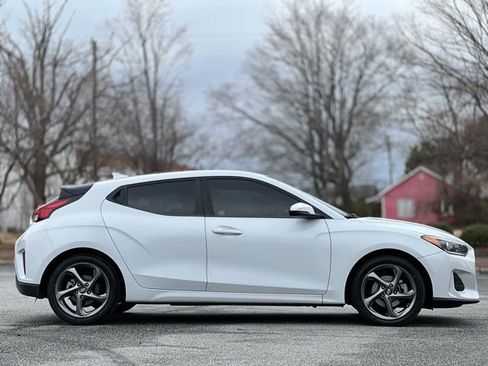 Used 2019 Hyundai Veloster 2.0 image 4