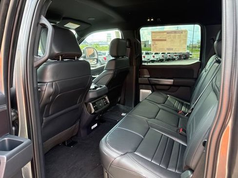 New 2026 Ford F350 Platinum w/ FX4 Off-Road Package AWD/4WD image 13