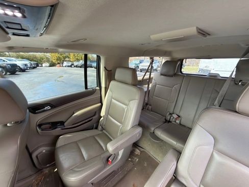 Used 2016 GMC Yukon XL SLT w/ Open Road Package image 9