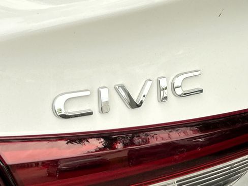Certified 2025 Honda Civic Sport image 8