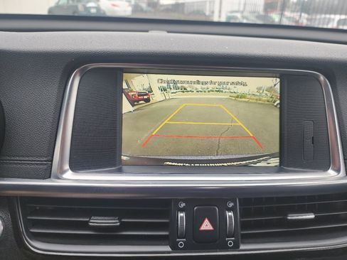 Used 2016 Kia Optima SX image 16