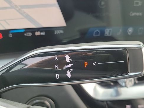 Used 2025 Cadillac Lyriq Sport image 13