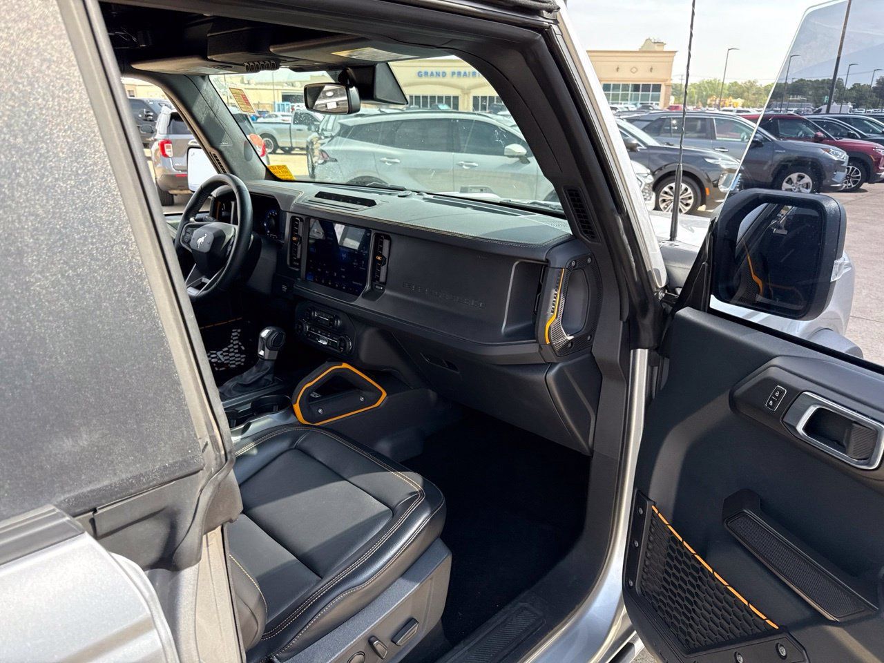 Used 2024 Ford Bronco Badlands AWD/4WD image 15