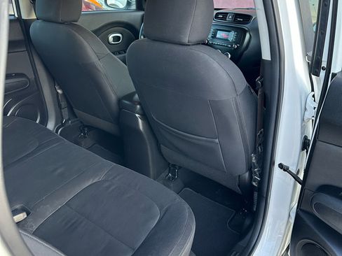 Used 2014 Kia Soul image 15