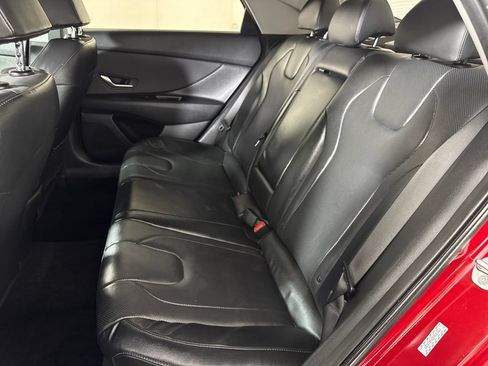 Certified 2023 Hyundai Elantra Limited FWD image 15