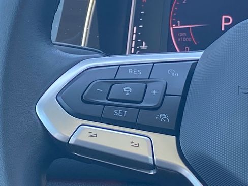 Used 2025 Volkswagen Jetta SEL FWD image 7