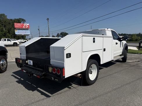 Used 2019 Ford F550 2WD Regular Cab Super Duty image 5