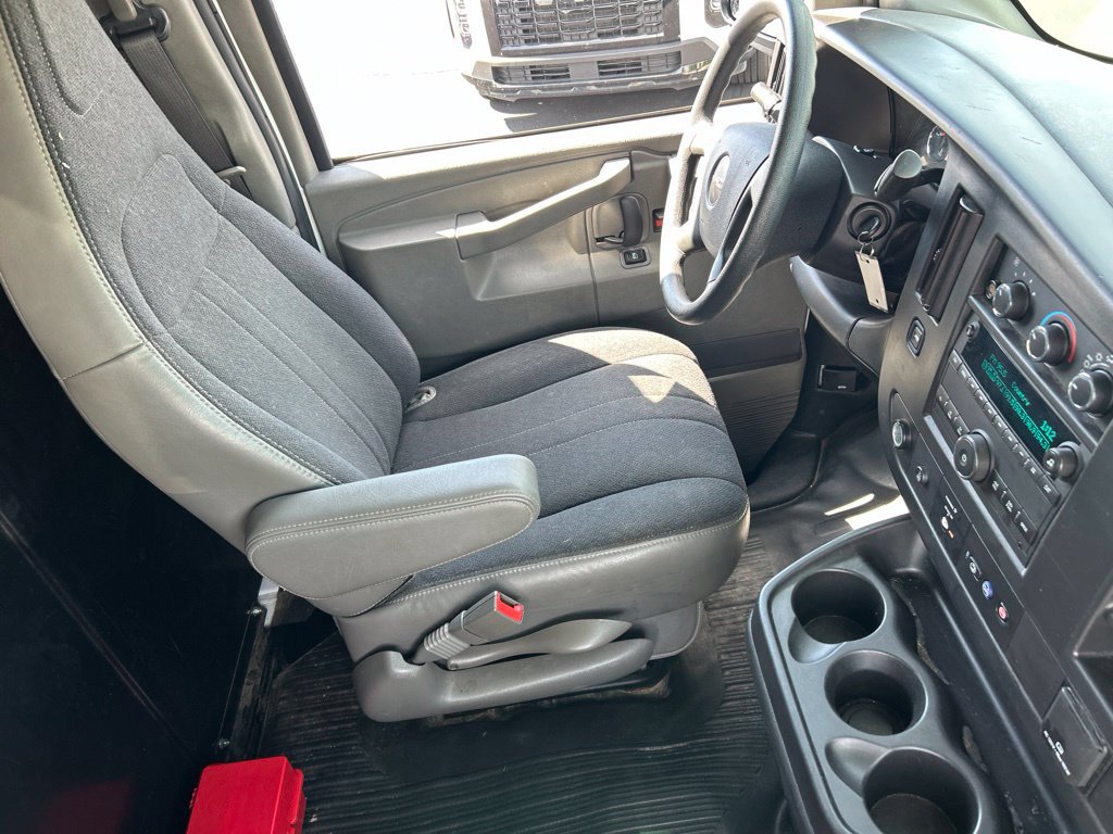 Used 2025 GMC Savana 2500 w/ Driver Convenience Package RWD image 16