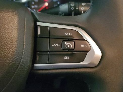 Used 2026 Jeep Compass Latitude AWD/4WD image 29