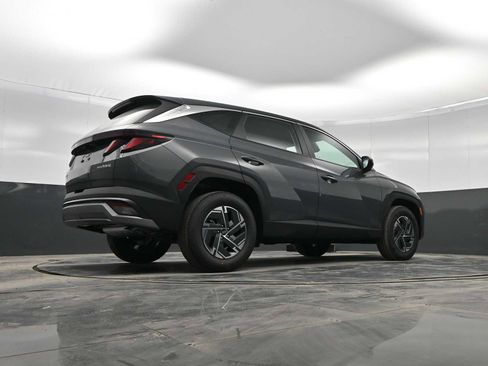 New 2026 Hyundai Tucson Blue SE image 36