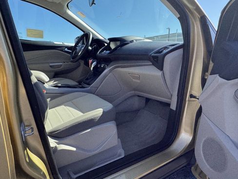 Used 2014 Ford Escape SE w/ Equipment Group 201A FWD image 34
