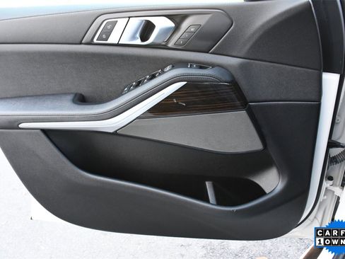 Used 2021 BMW X5 xDrive40i w/ Premium Package image 17
