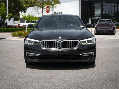 Used 2018 BMW 540i xDrive w/ Premium Package image 3