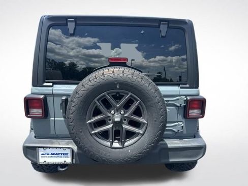 Used 2024 Jeep Wrangler Unlimited Sport AWD/4WD image 4