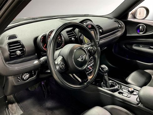 Used 2017 MINI Cooper Clubman S image 16