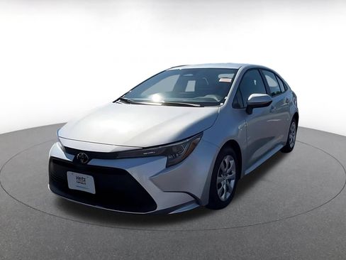 Used 2025 Toyota Corolla LE FWD image 7