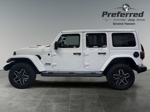 New 2027 Jeep Wrangler Unlimited Sahara AWD/4WD image 11