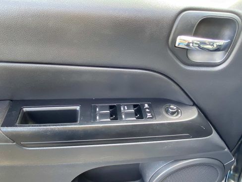 Used 2012 Jeep Patriot Sport w/ PWR Value Group image 11