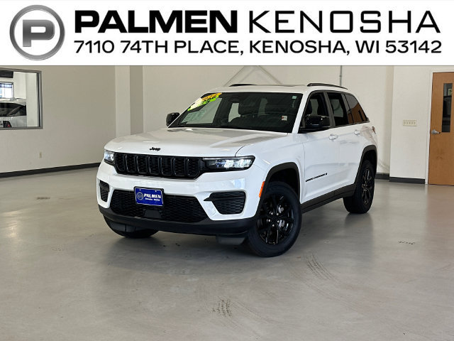 Used 2024 Jeep Grand Cherokee Altitude AWD/4WD image 1