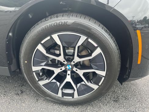 New 2026 BMW X3 xDrive30i w/ Premium Package AWD/4WD image 2