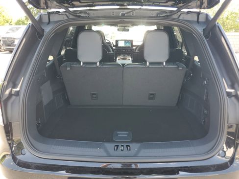 New 2026 Lincoln Aviator Black Label w/ Dynamic Handling Package AWD/4WD image 28