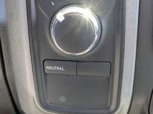 Used 2014 RAM 1500 Express AWD/4WD image 9