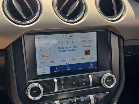Used 2020 Ford Mustang Premium RWD image 22