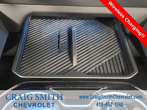 Used 2025 BMW M5 w/ Executive Package image 8