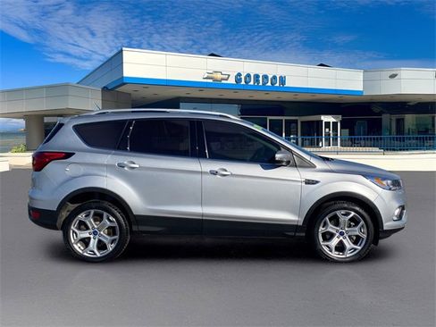Used 2019 Ford Escape Titanium image 5
