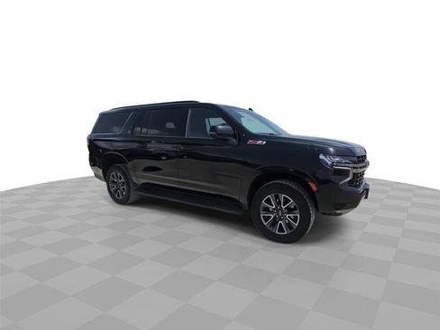 Used 2022 Chevrolet Suburban Z71 w/ Off-Road Capability Package AWD/4WD image 2
