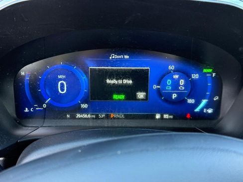 Used 2020 Ford Escape Titanium image 22