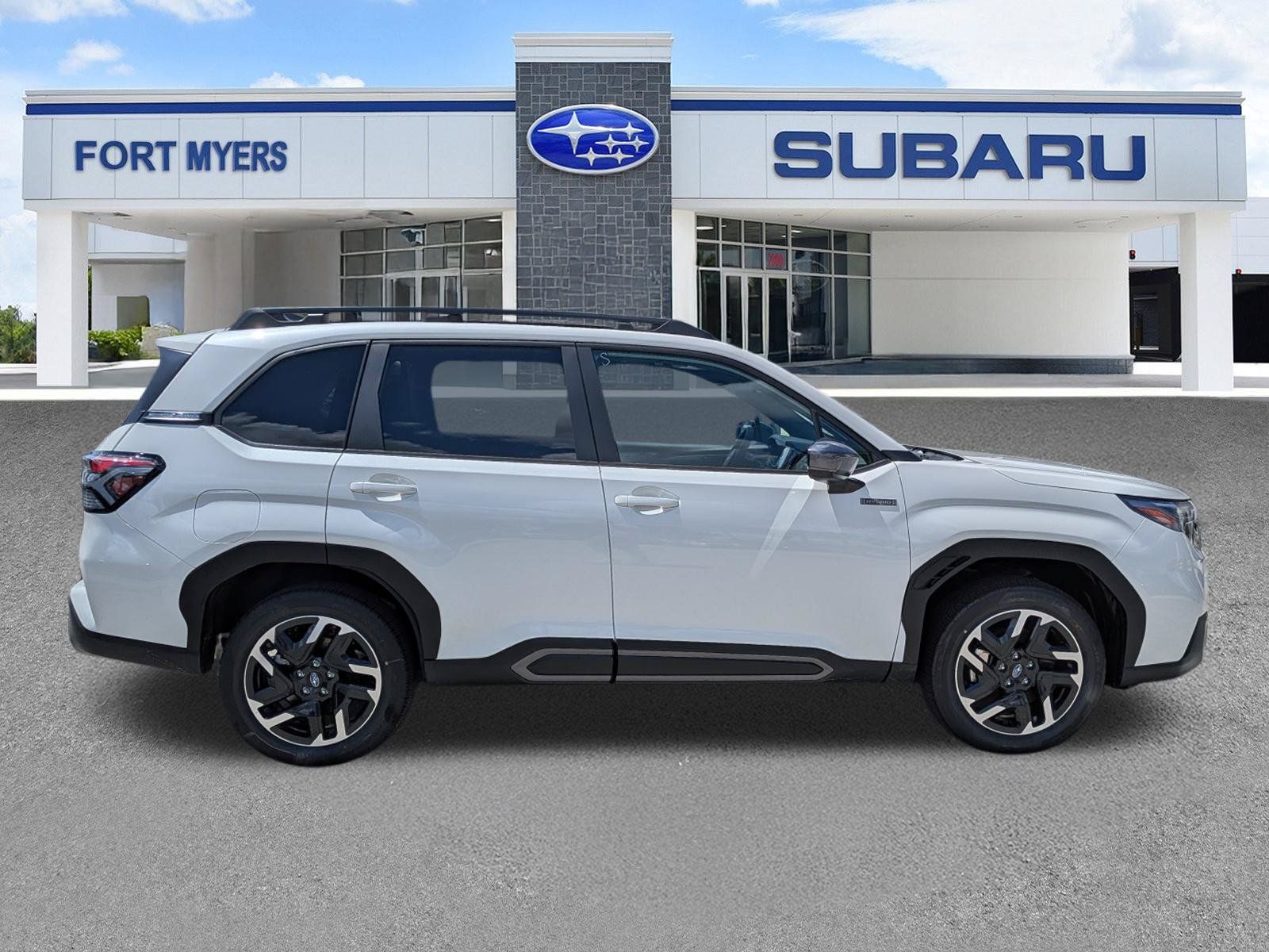 New 2026 Subaru Forester Touring AWD/4WD image 3
