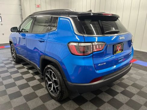 Used 2025 Jeep Compass Limited AWD/4WD image 6