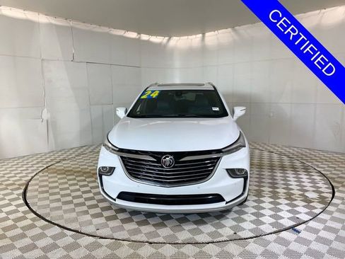 Certified 2024 Buick Enclave Essence w/ Experience Buick Package AWD/4WD image 21