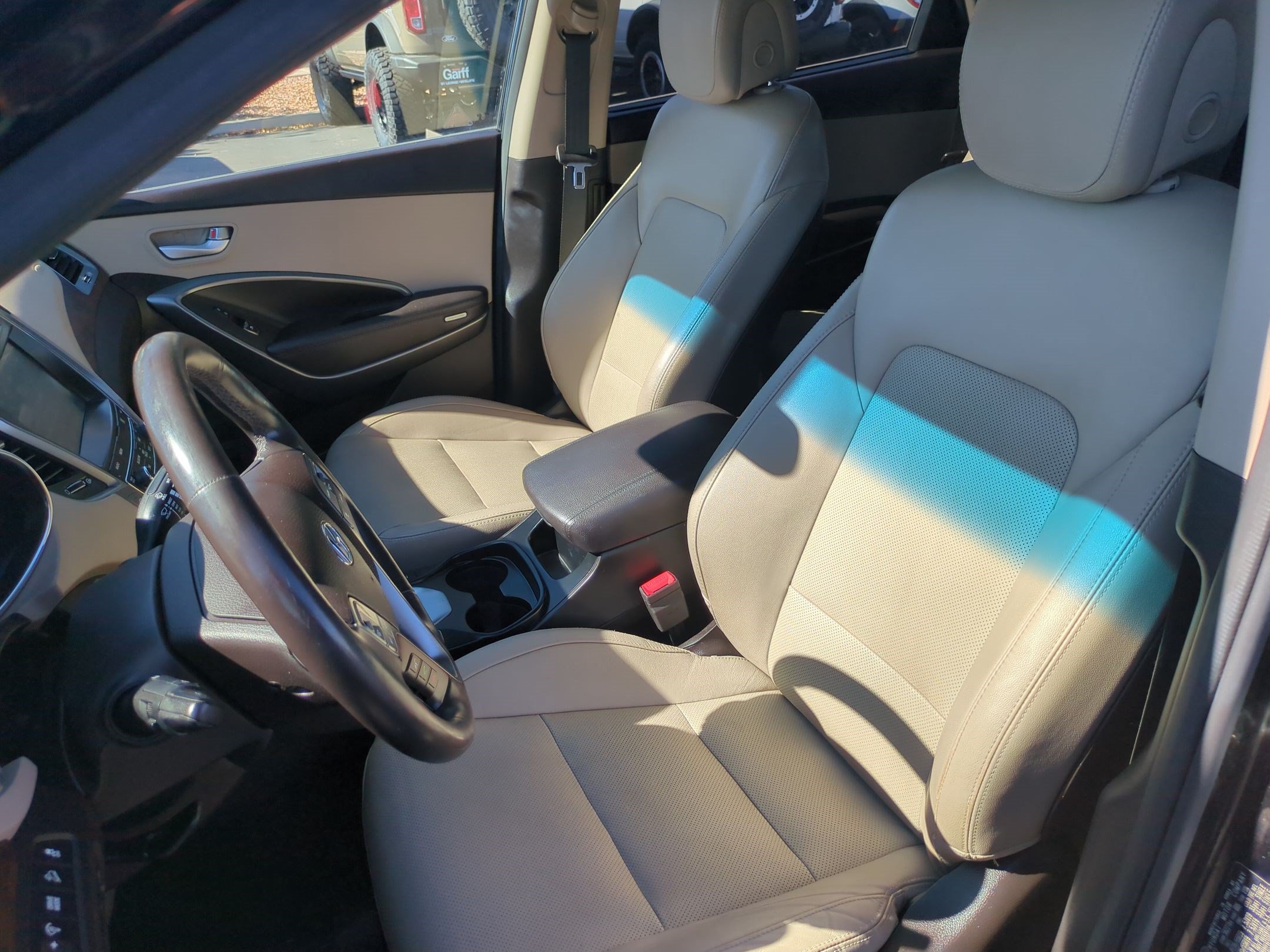 Used 2018 Hyundai Santa Fe Limited AWD/4WD image 15
