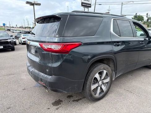 Used 2019 Chevrolet Traverse LT w/ LT Premium Package AWD/4WD image 19