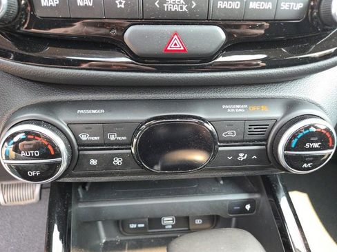 Used 2022 Kia Soul Turbo image 34