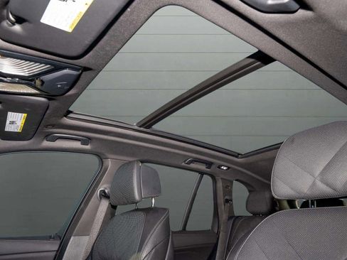 Used 2024 BMW X5 xDrive50e image 36