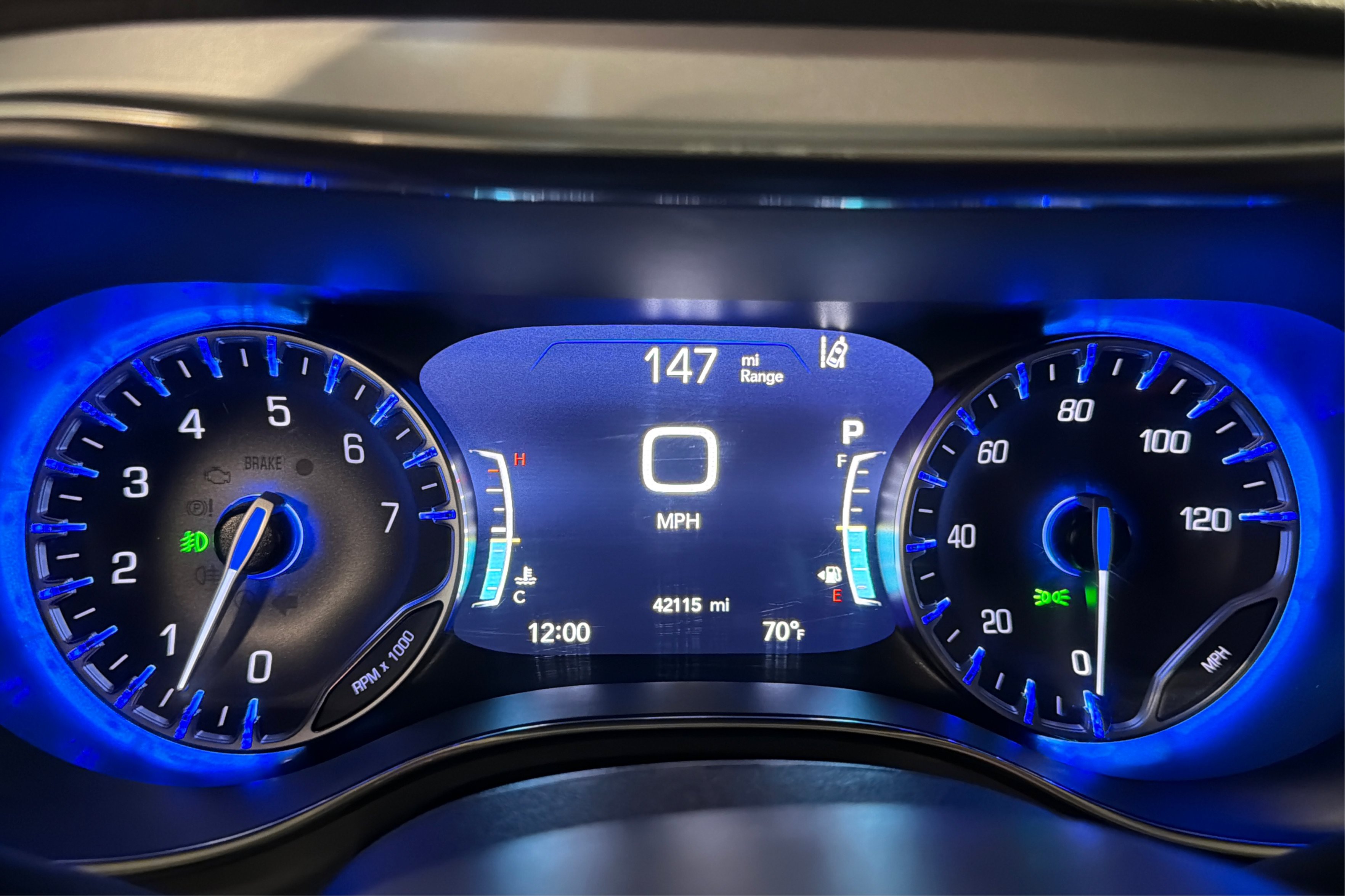 Used 2025 Chrysler Pacifica Limited FWD image 26