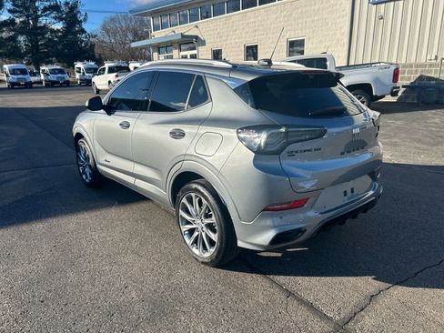 Used 2024 Buick Encore GX Avenir w/ Avenir Technology Package image 5