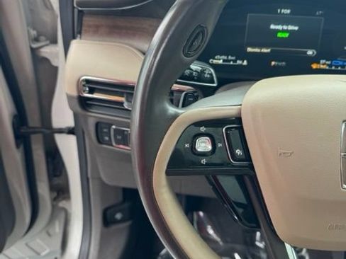 Certified 2022 Lincoln Corsair Grand Touring AWD/4WD image 17
