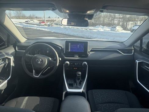 Certified 2025 Toyota RAV4 XLE w/ Convenience Package image 15