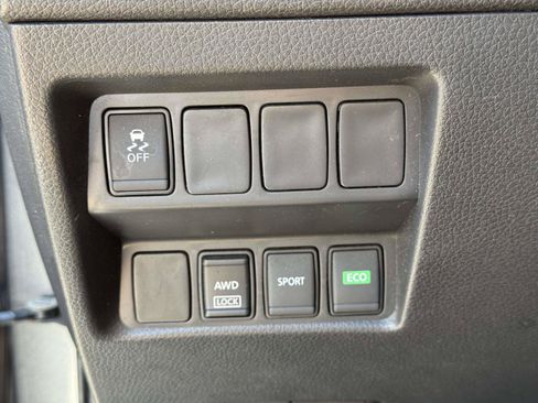 Used 2017 Nissan Rogue S AWD/4WD image 15