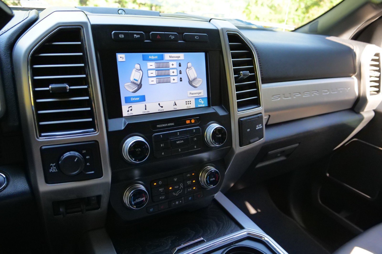 Used 2019 Ford F350 Platinum AWD/4WD image 17