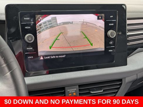 Used 2025 Volkswagen Jetta SE FWD image 16