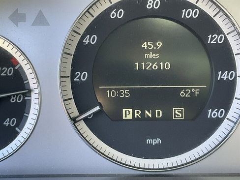 Used 2010 Mercedes-Benz GLK 350 4MATIC image 18